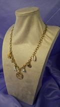Collier Elara